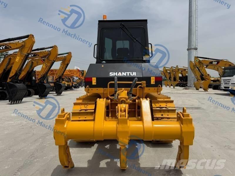 Shantui SD 16 Buldooserid