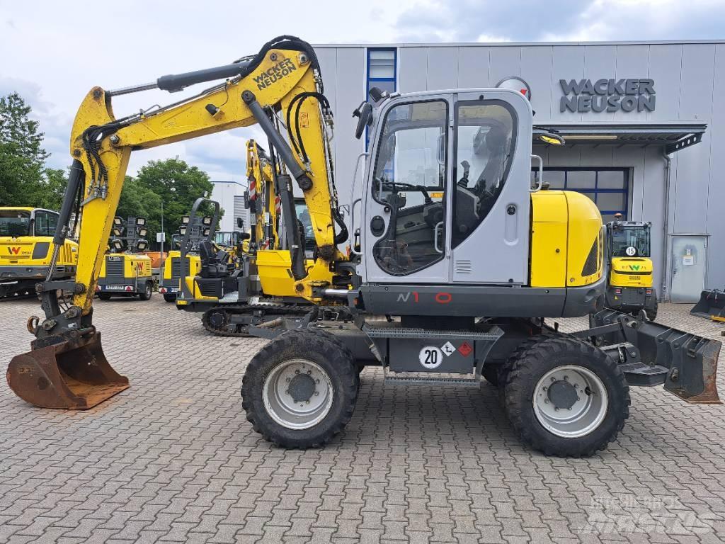 Wacker Neuson EW100 Ratasekskavaatorid