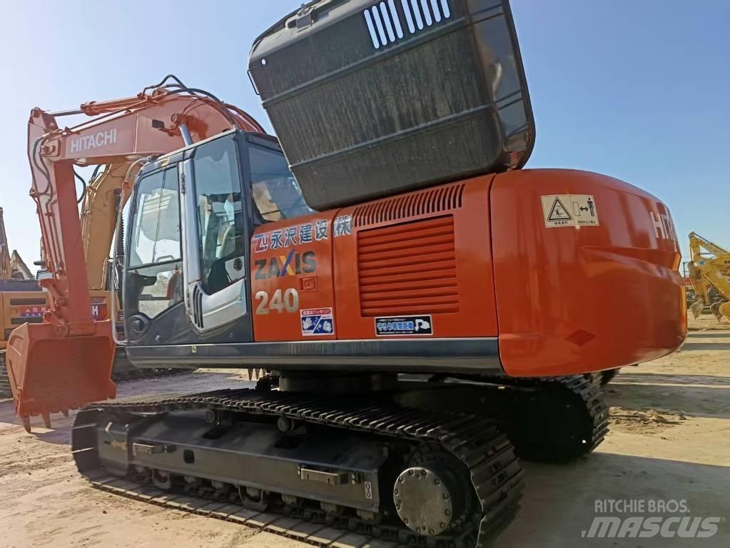 Hitachi ZX 240 Roomikekskavaatorid
