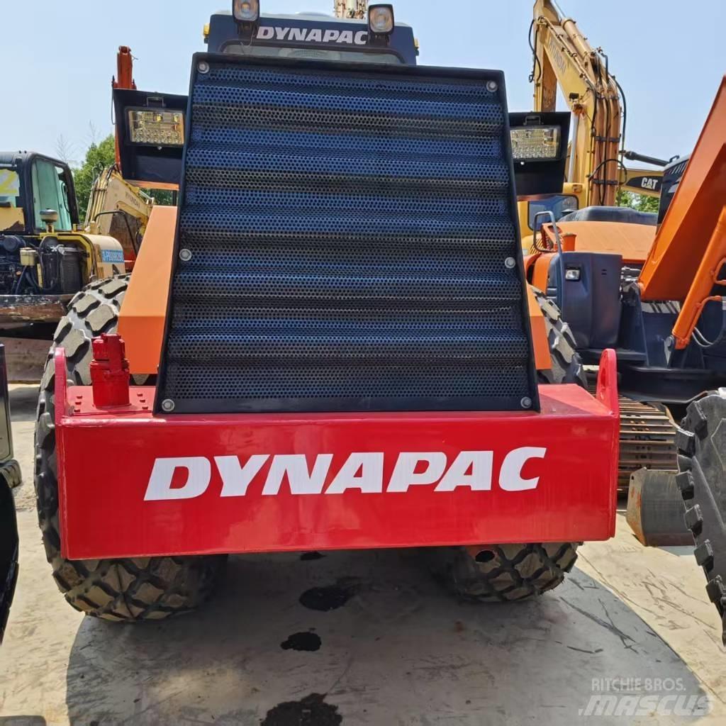 Dynapac CA25D Ühe trumliga rullid