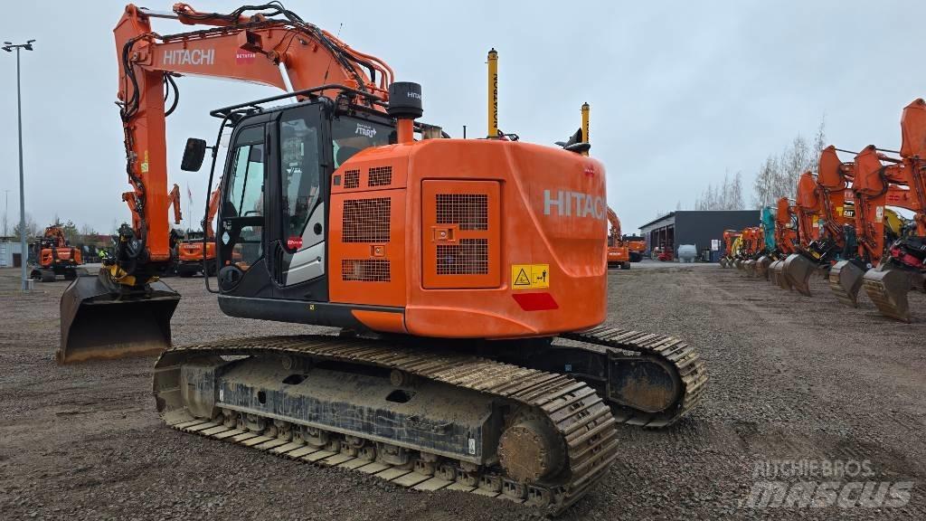 Hitachi ZX 225USLC-6 Roomikekskavaatorid