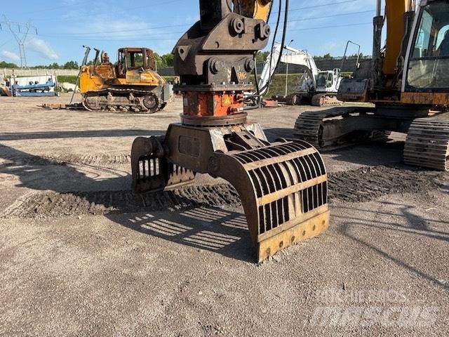 Liebherr R 906 LC Roomikekskavaatorid