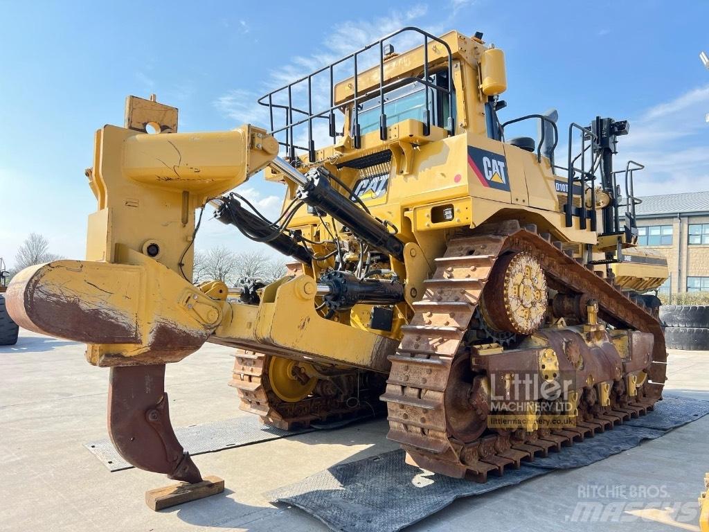 CAT D 10 T 2 Buldooserid