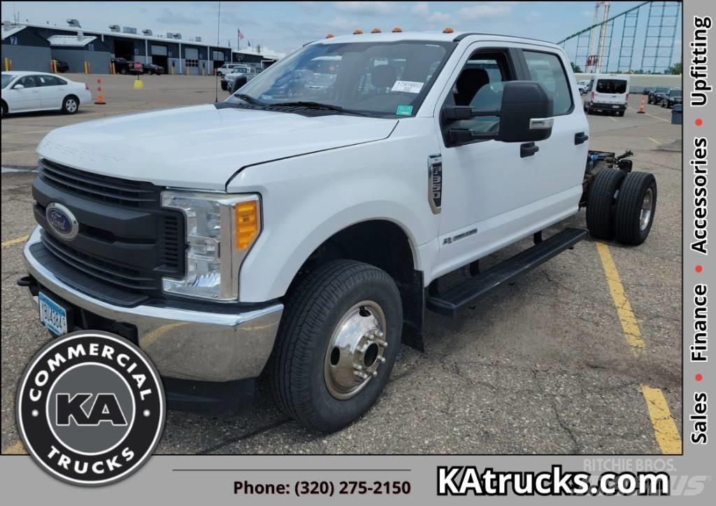 Ford F 350 XL SD Raamautod