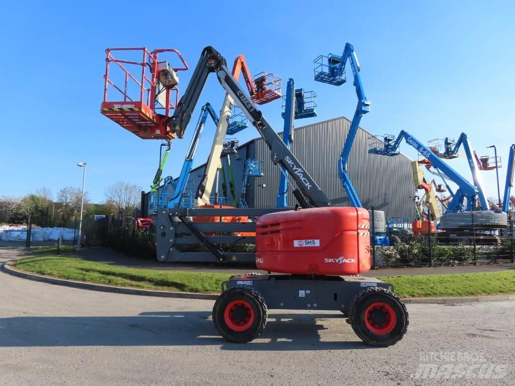 SkyJack SJ 46 AJ Iseliikuvad poomtõstukid