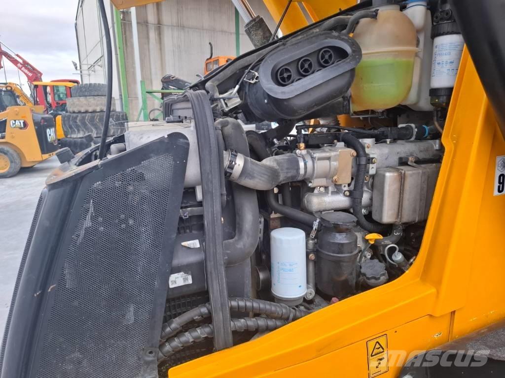 JCB 3 CX Ekskavaatorlaadurid