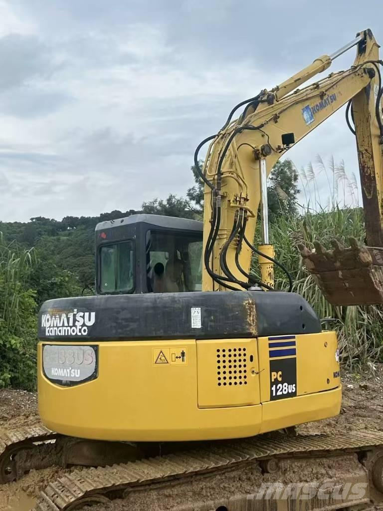 Komatsu PC 128 US Roomikekskavaatorid