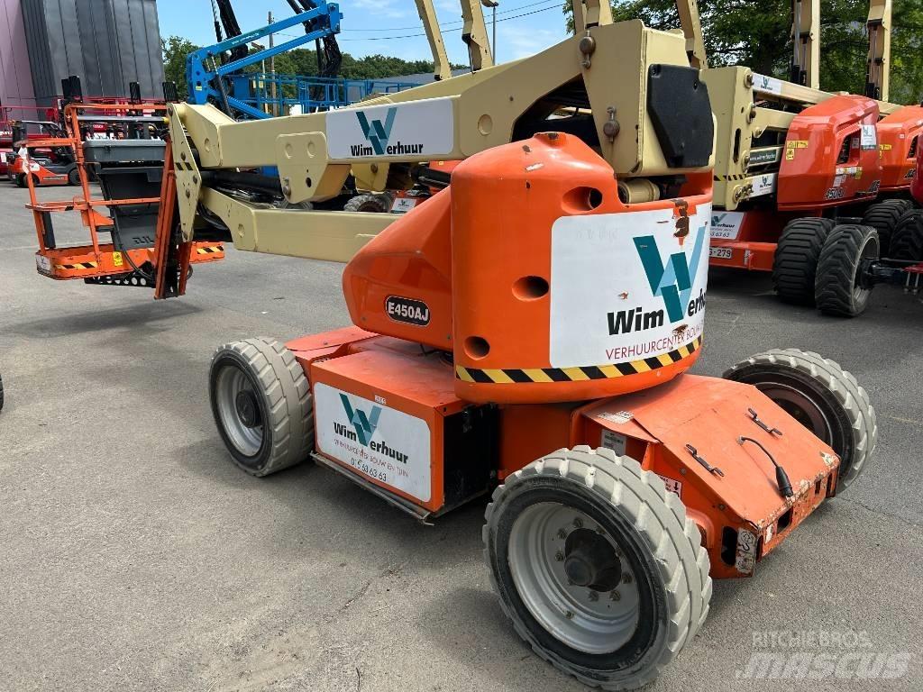 JLG E 450 AJ Iseliikuvad poomtõstukid