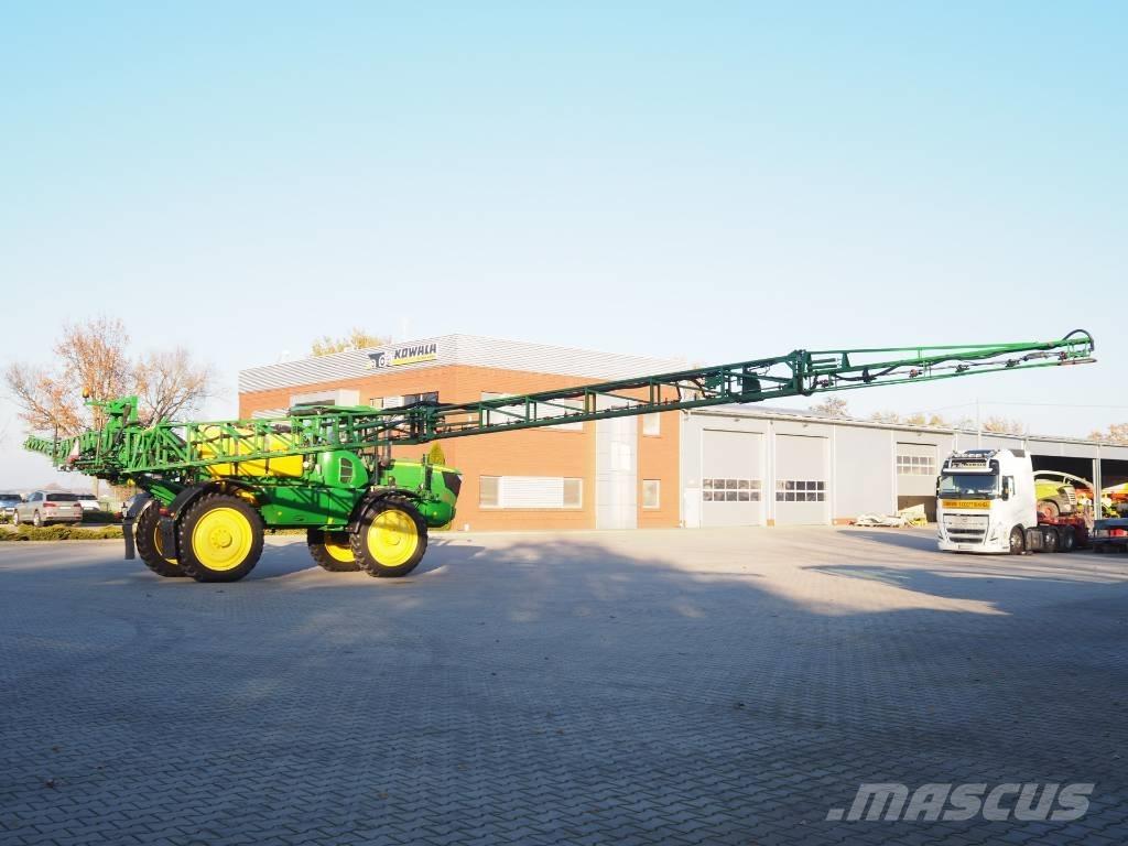 John Deere R4040i Iseliikuvad pritsid