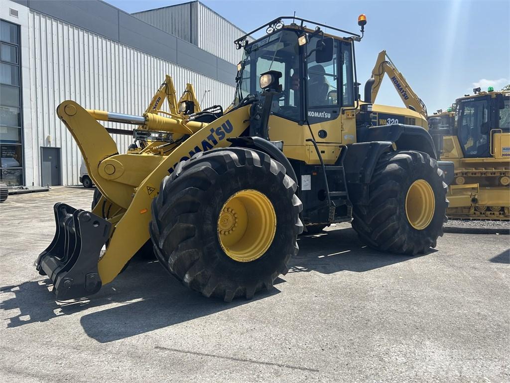Komatsu WA320-7 Rataslaadurid