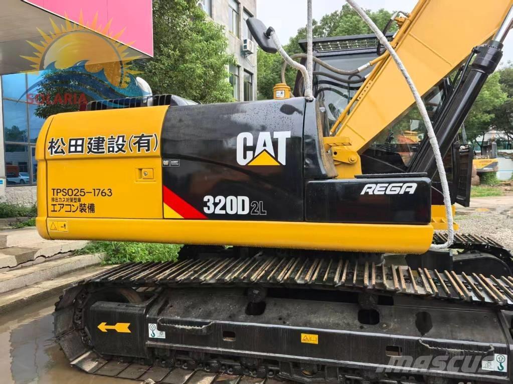 CAT 320 D Roomikekskavaatorid