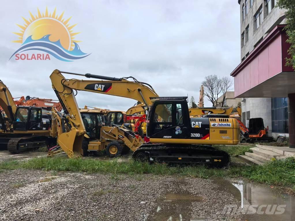 CAT 320 D Roomikekskavaatorid