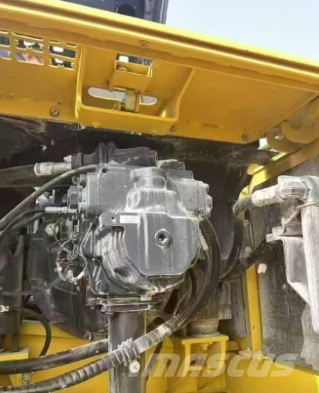 Komatsu 360-8MO Roomikekskavaatorid