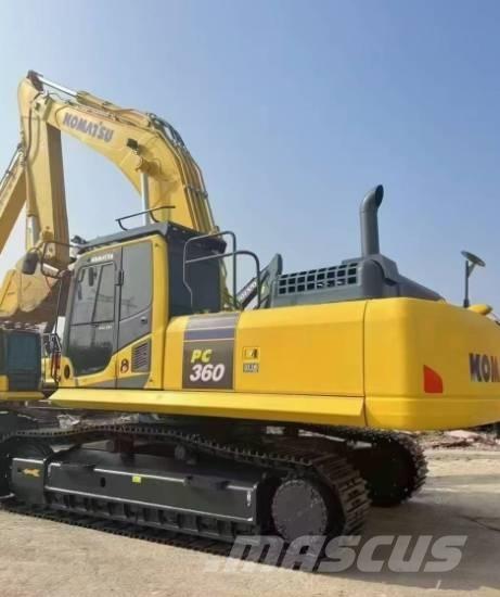 Komatsu 360-8MO Roomikekskavaatorid