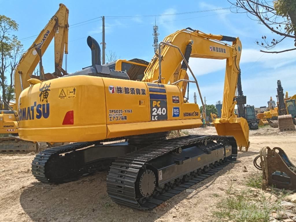 Komatsu PC 240 LC Roomikekskavaatorid