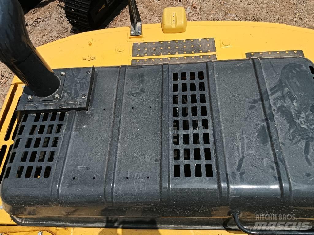 Komatsu PC 240 LC Roomikekskavaatorid