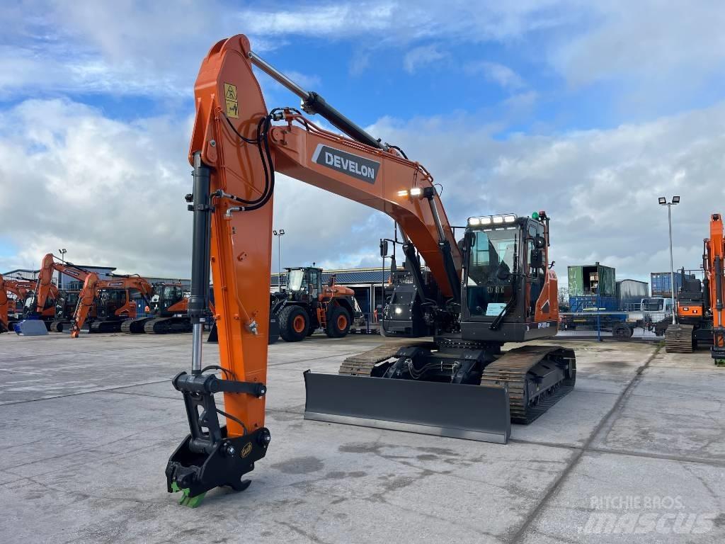 Develon DX 235 LCR-7 Roomikekskavaatorid