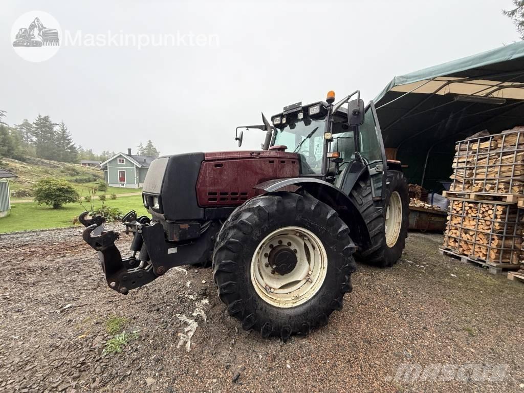 Valtra 8350 Traktorid