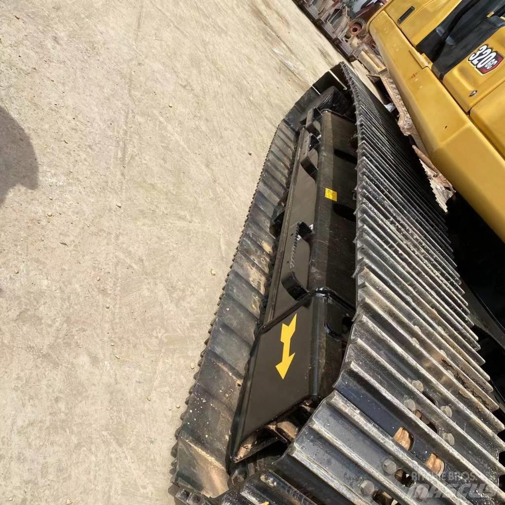 CAT 320 GC Roomikekskavaatorid
