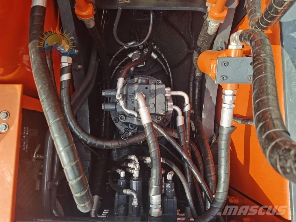 Doosan DX 300 LC Roomikekskavaatorid