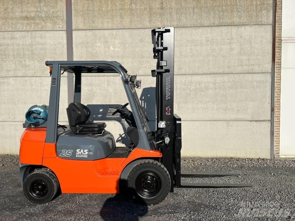 Toyota 42-7FGF25 Gaasitõstukid
