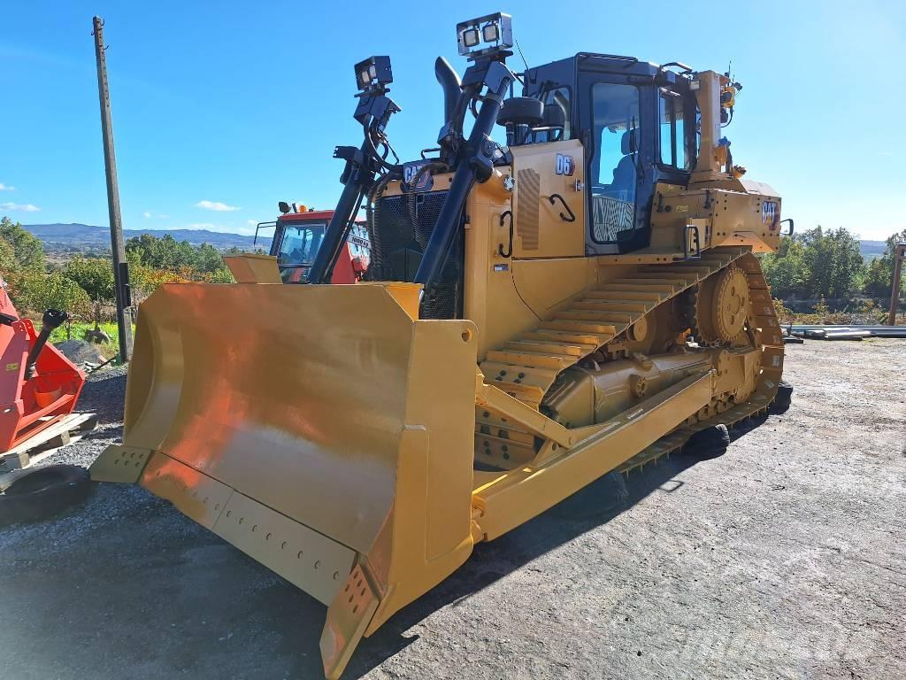 CAT D 6 T Buldooserid