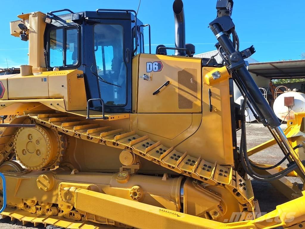 CAT D 6 T Buldooserid