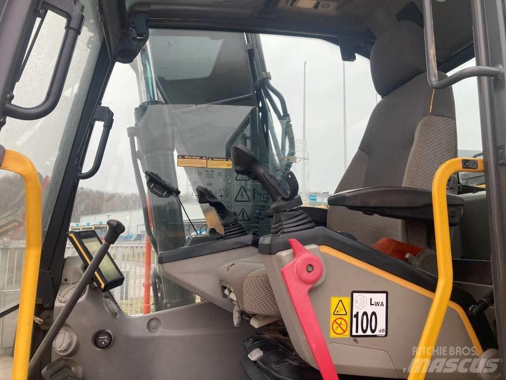 Volvo EC 140 EL Roomikekskavaatorid