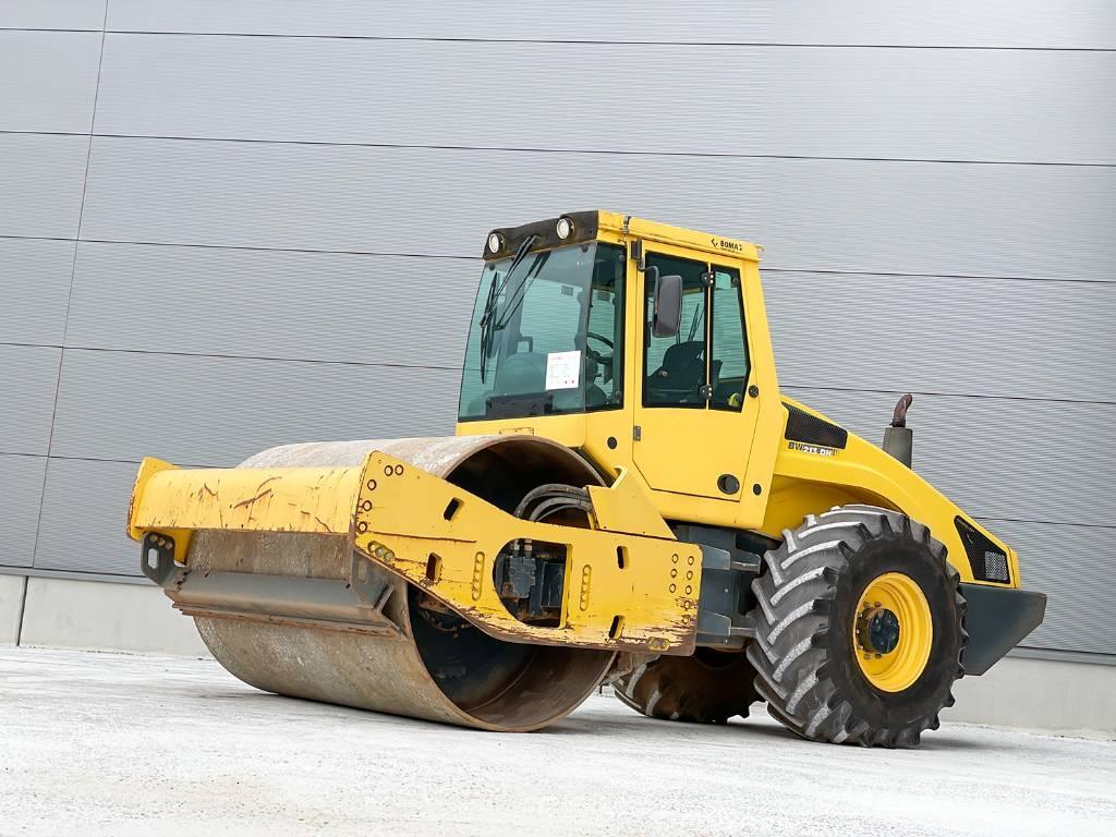 Bomag BW 213 DH-4 Ühe trumliga rullid