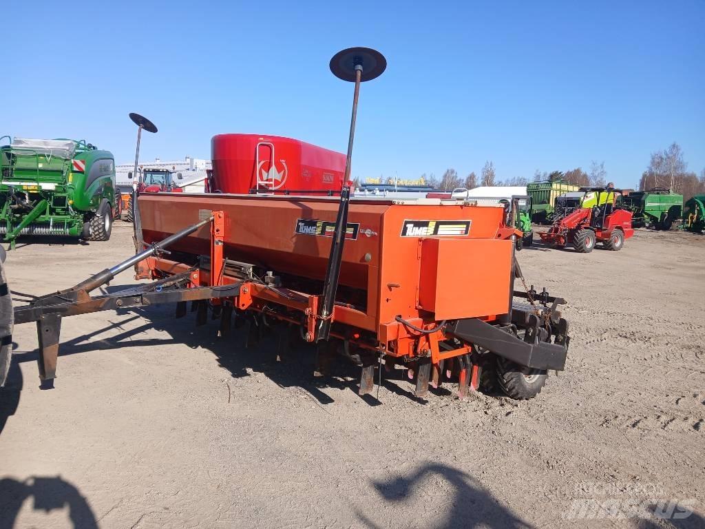 Tume HKL4000 Külvik-äkked
