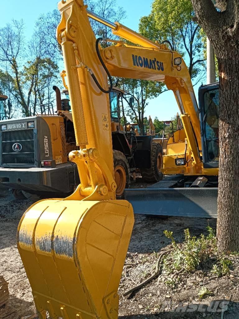 Komatsu PC 70 Väikeekskavaatorid 7t-12t