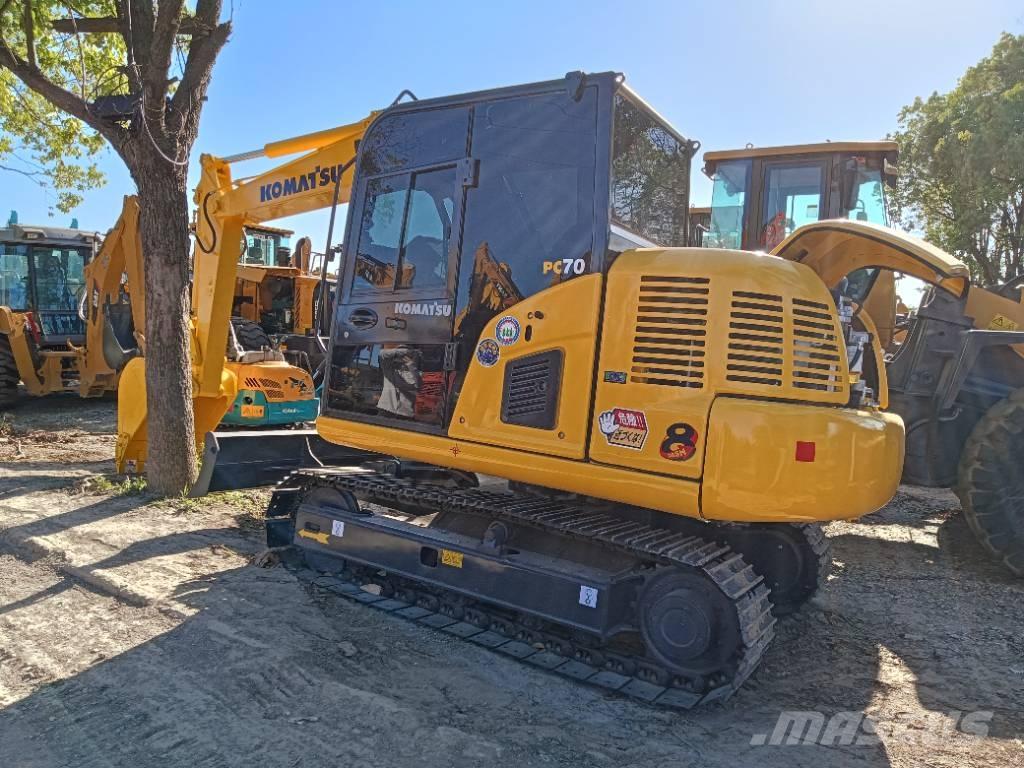 Komatsu PC 70 Väikeekskavaatorid 7t-12t