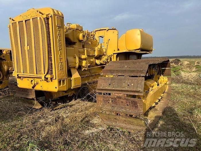 CAT D4 - Buldooserid