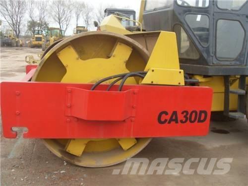 Dynapac CA 30 D Ühe trumliga rullid