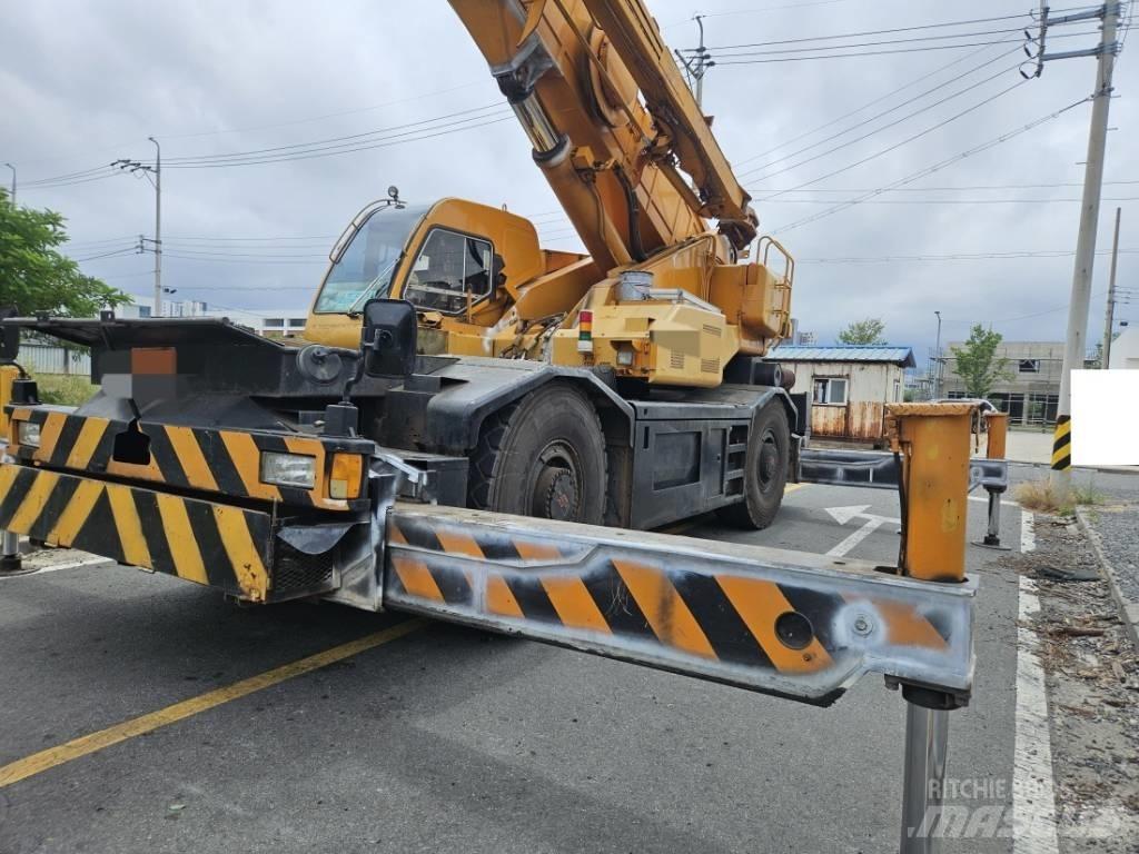 Kobelco RK 450-2 Raske maastiku tõstukid