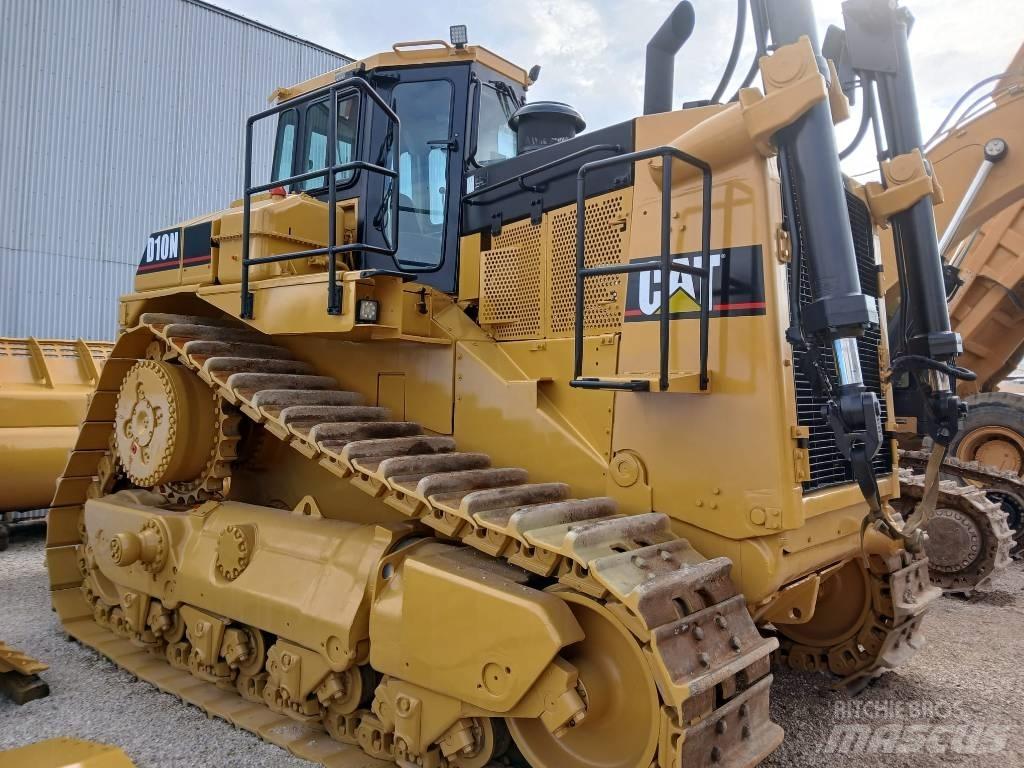 CAT D 10 N Buldooserid
