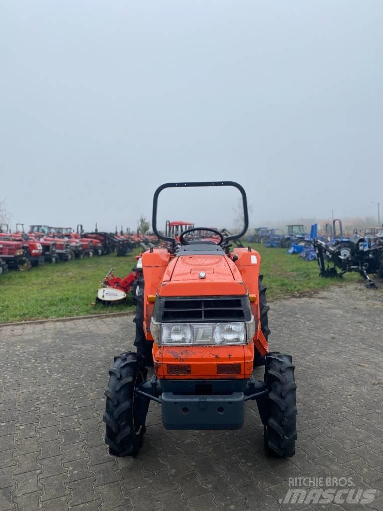 Kubota GL 220 Kompakttraktorid