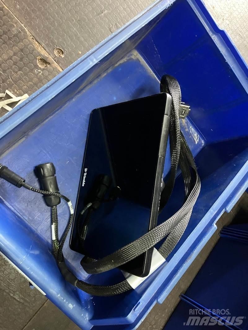 Trimble GFX 750 Muud traktoritarvikud
