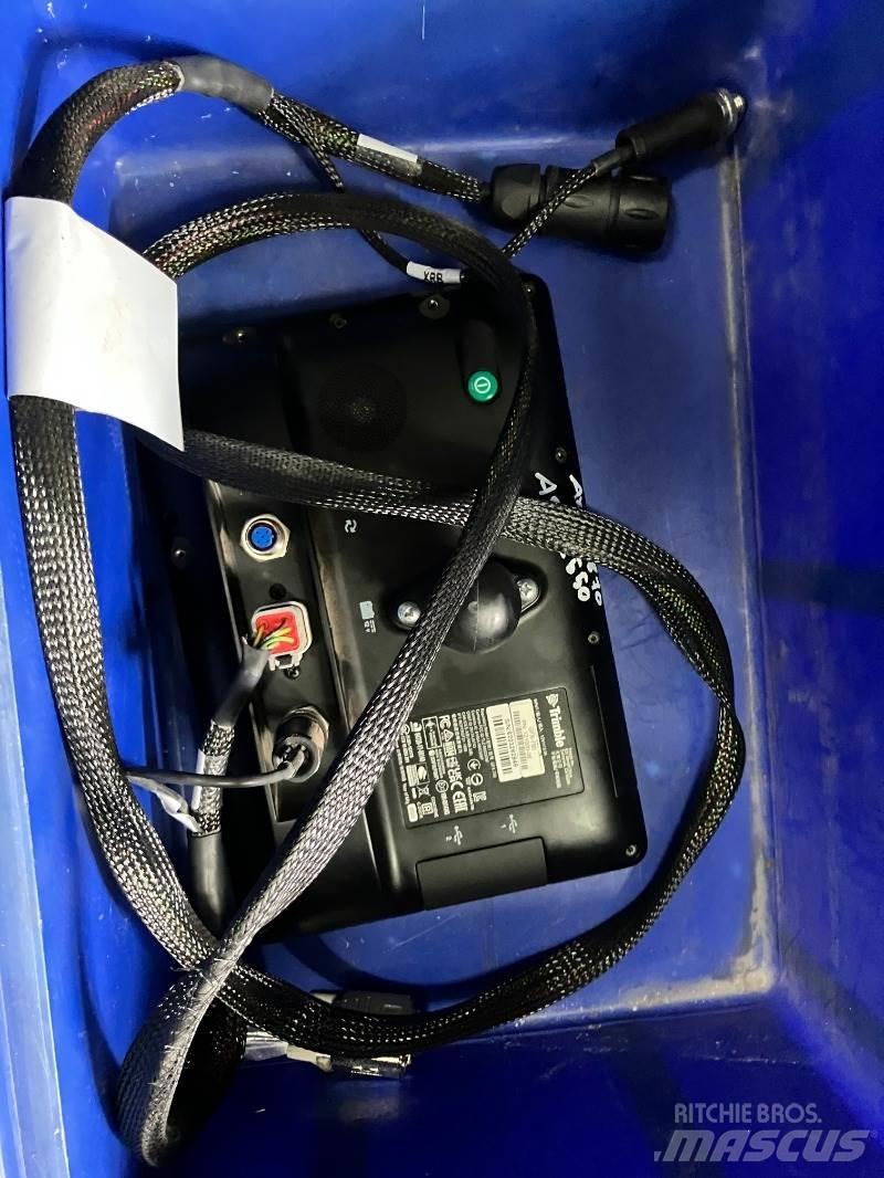 Trimble GFX 750 Muud traktoritarvikud