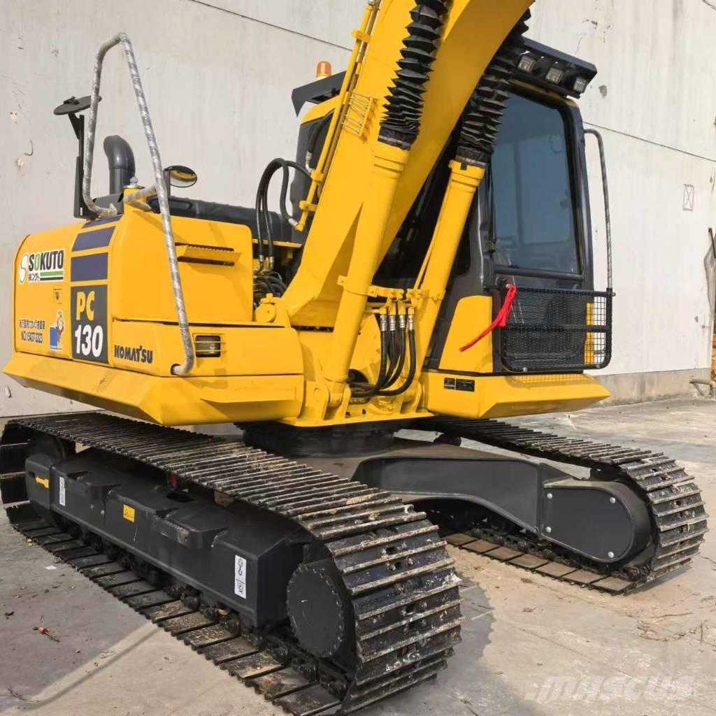 Komatsu PC130-7 Roomikekskavaatorid