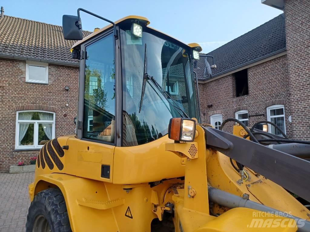 Volvo L 30 B Rataslaadurid