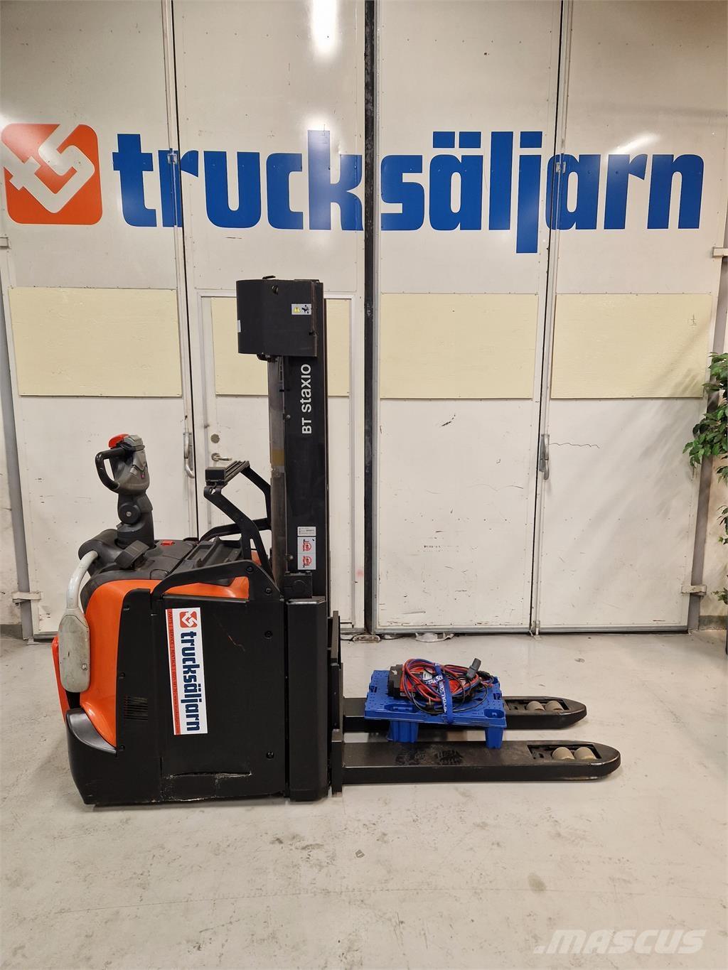 Toyota SPE160L Platvormiga virnastajad