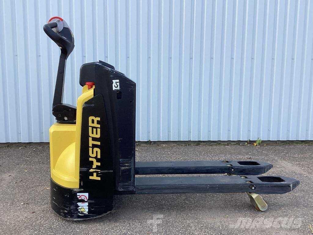 Hyster P2.0 Platvormiga virnastajad