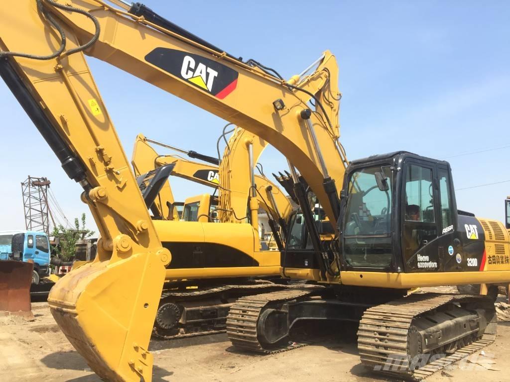 CAT 320 D Roomikekskavaatorid