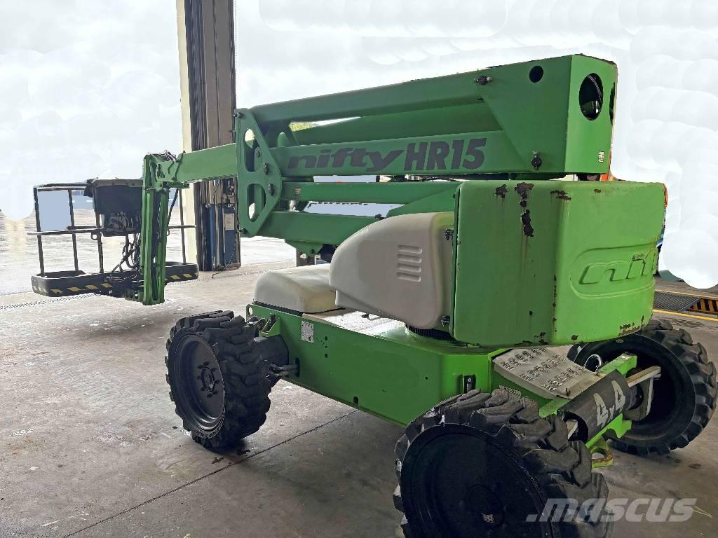 Niftylift HR15 - 4x4 Iseliikuvad poomtõstukid