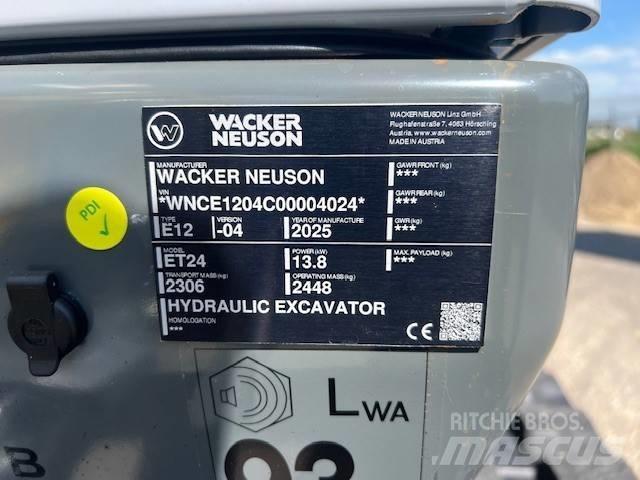 Wacker Neuson ET 24 Roomikekskavaatorid