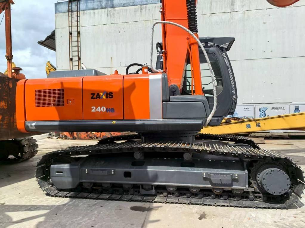 Hitachi ZX 240 HG Roomikekskavaatorid