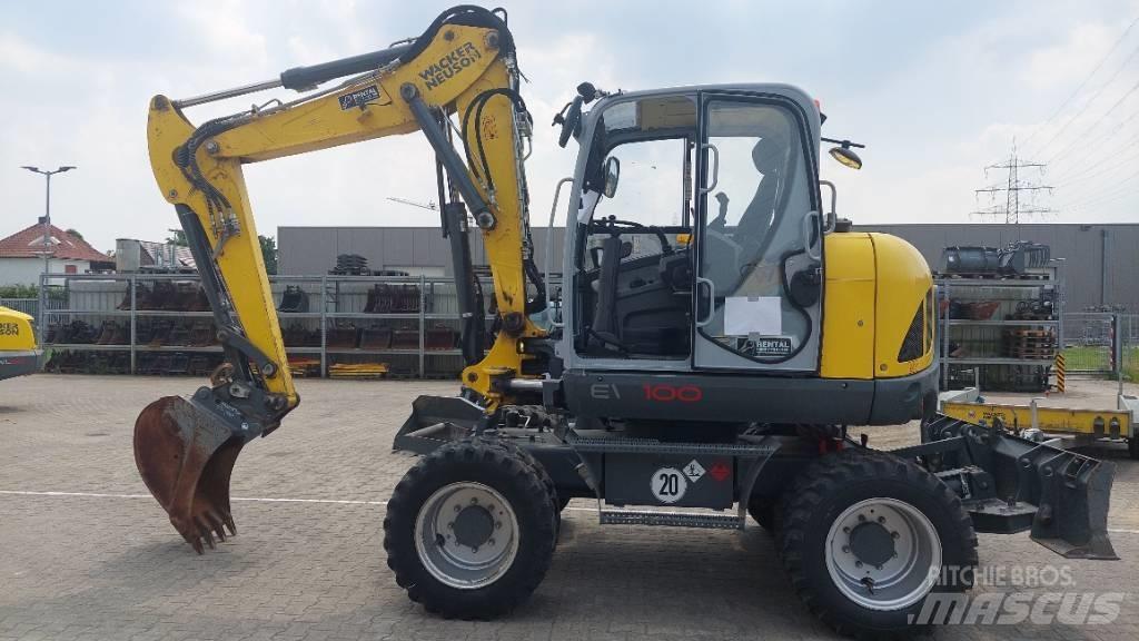 Wacker Neuson EW100 Ratasekskavaatorid