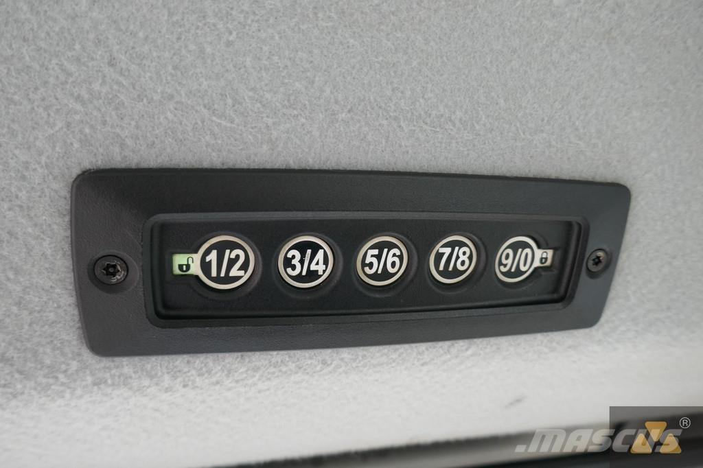 CAT 906M Rataslaadurid