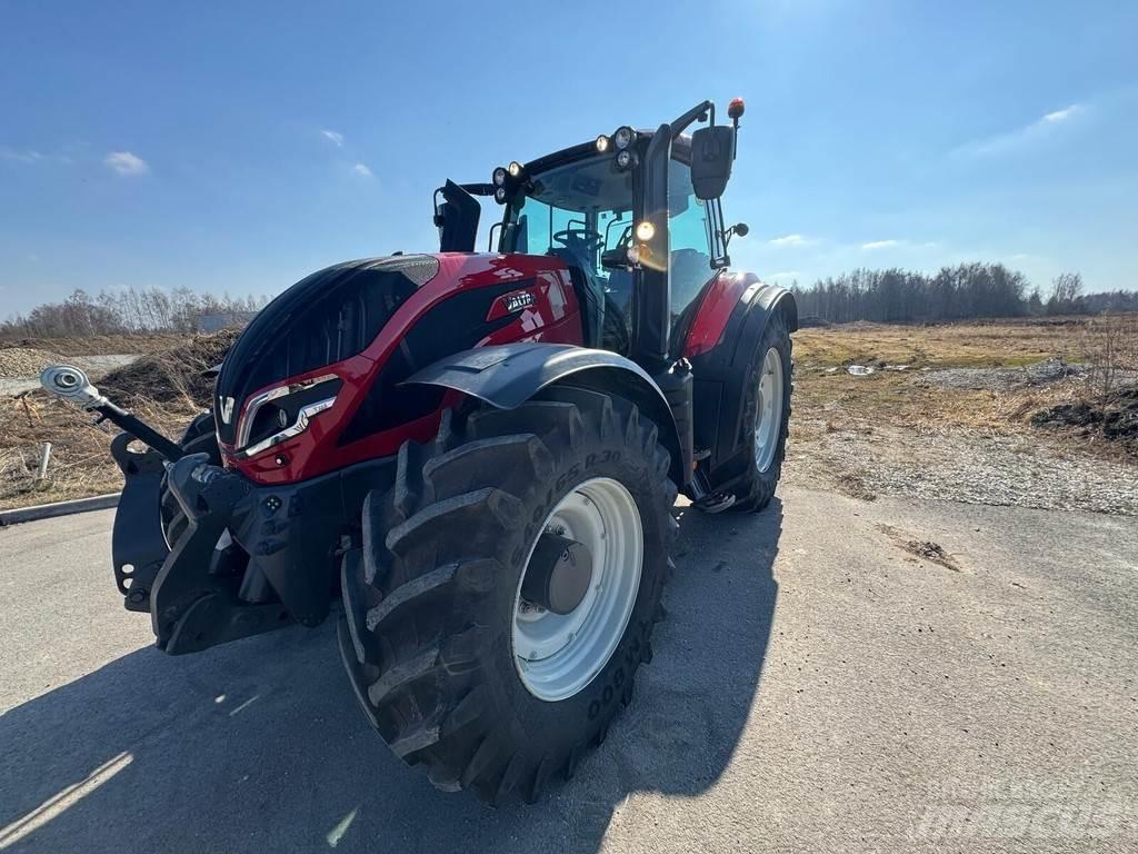 Valtra T255V Traktorid